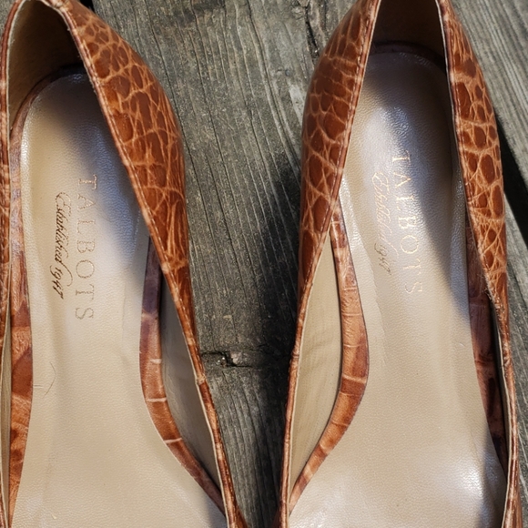 Talbots Erica Croc Kitten Heels size 7.5B - Picture 4 of 8